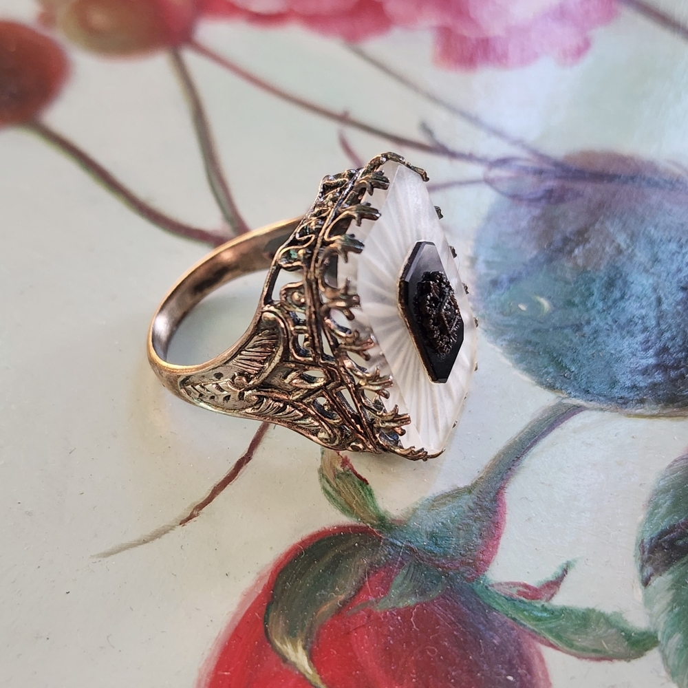 Vintage Camphor Glass Ring and Blue Sapphire - Picture 7 of 10